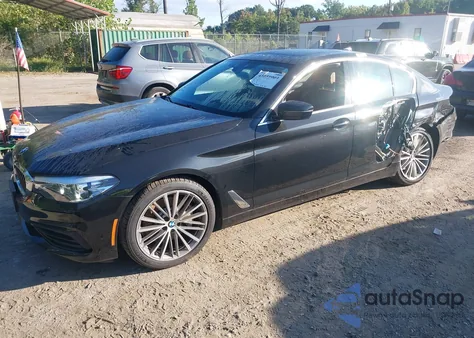 2020 BMW 530I xDrive z USA, uszkodzony, nr VIN WBAJR7C08LCD20300